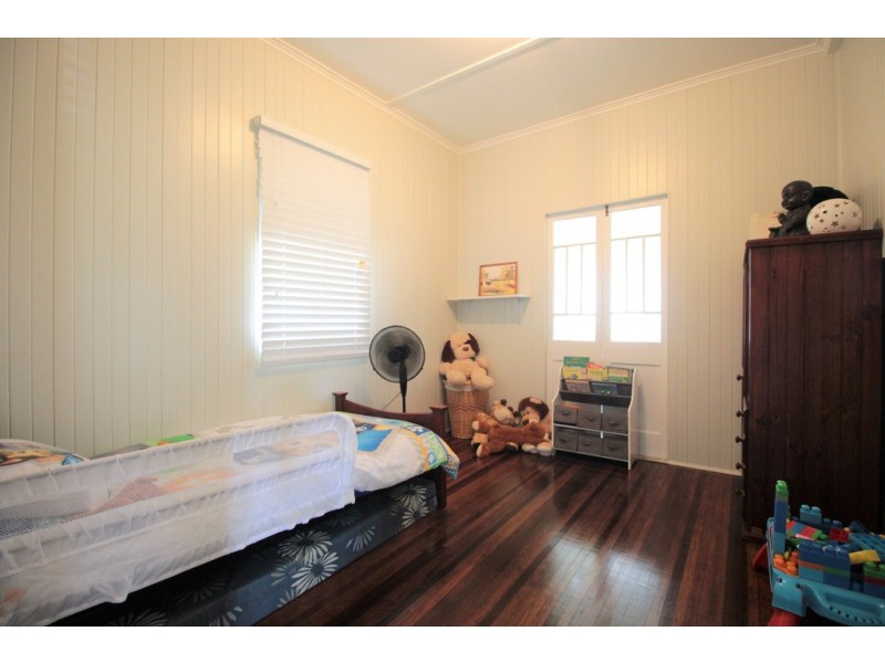 21 Queen Elizabeth Drive, Cooloola Cove QLD 4580