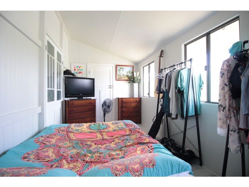 21 Queen Elizabeth Drive, Cooloola Cove QLD 4580