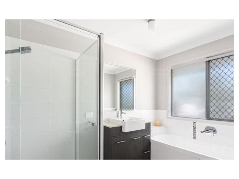 2 Aqua Place, Tin Can Bay QLD 4580