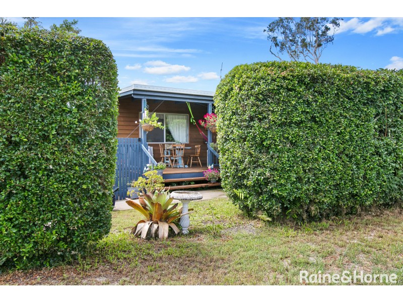 9 Dart Street, Tin Can Bay QLD 4580