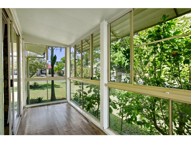 16 Tarwhine Street, Tin Can Bay QLD 4580