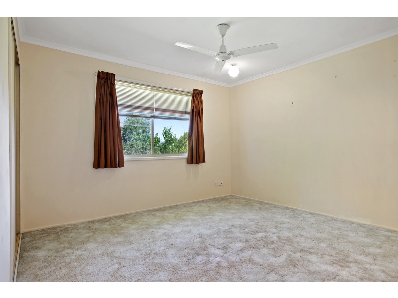 16 Tarwhine Street, Tin Can Bay QLD 4580