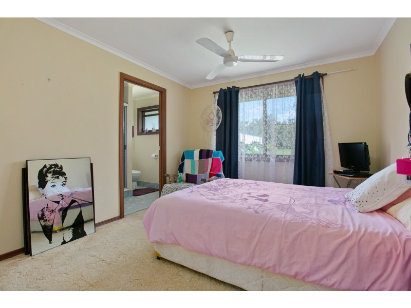 62 INVESTIGATOR AVENUE, Cooloola Cove QLD 4580