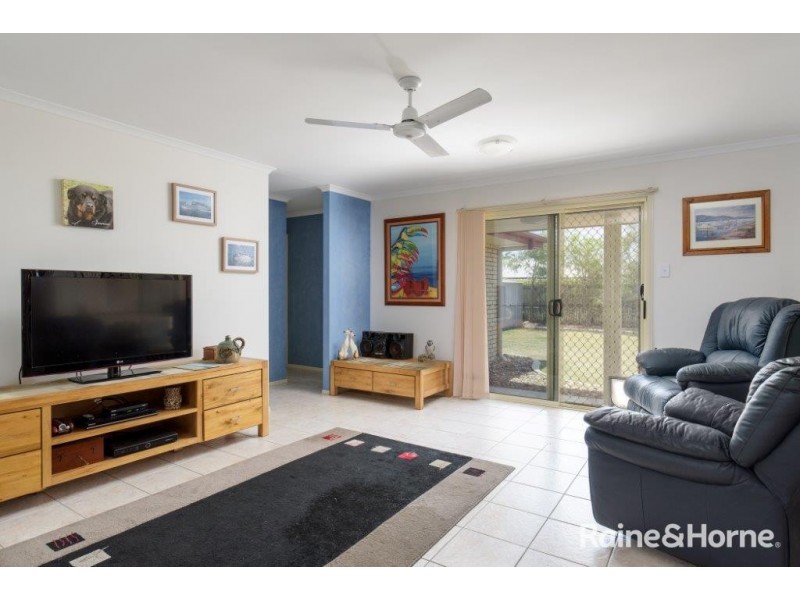 9 Banksia Avenue, Tin Can Bay QLD 4580