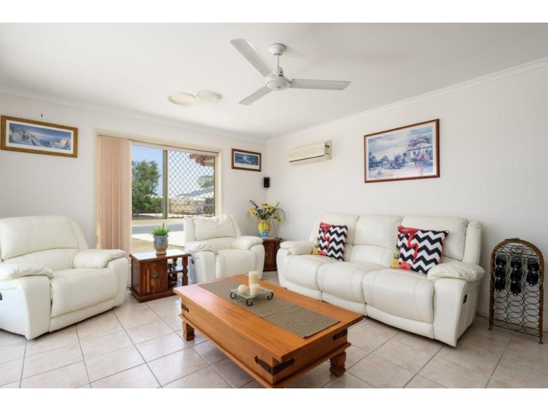 9 Banksia Avenue, Tin Can Bay QLD 4580