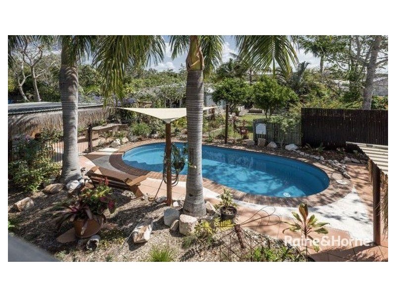 4 Victory Court, Cooloola Cove QLD 4580