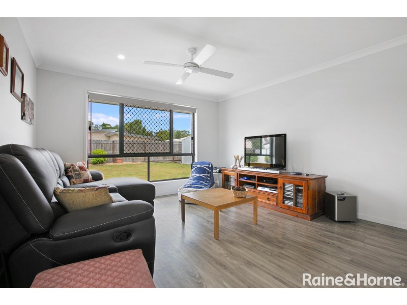 16 Environs Avenue, Cooloola Cove QLD 4580