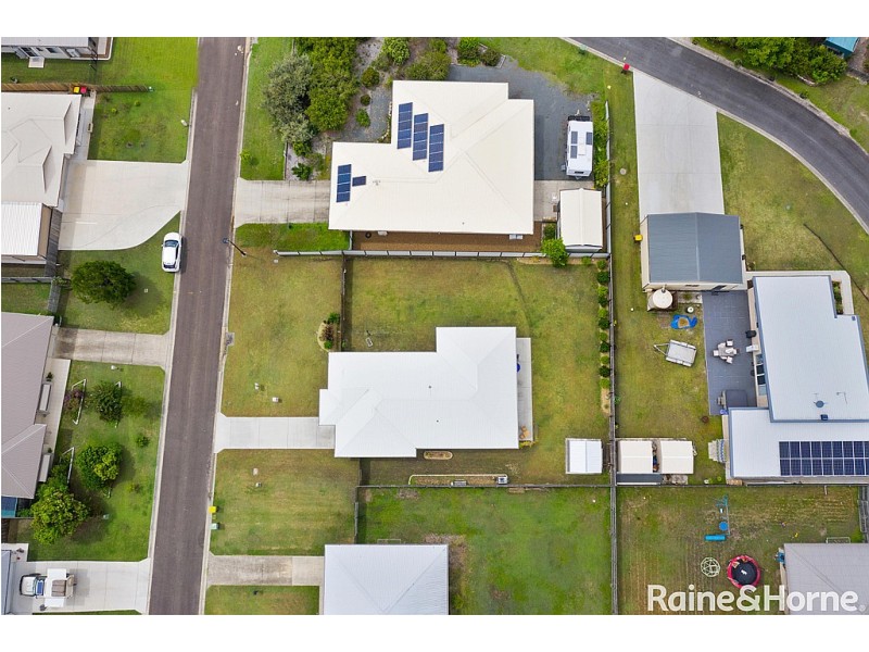 16 Environs Avenue, Cooloola Cove QLD 4580