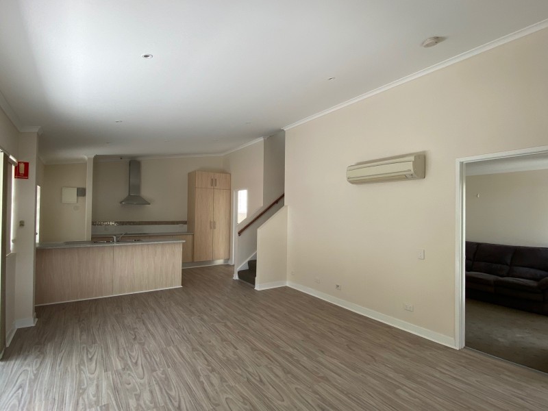 4/6 Gympie Road, Tin Can Bay QLD 4580