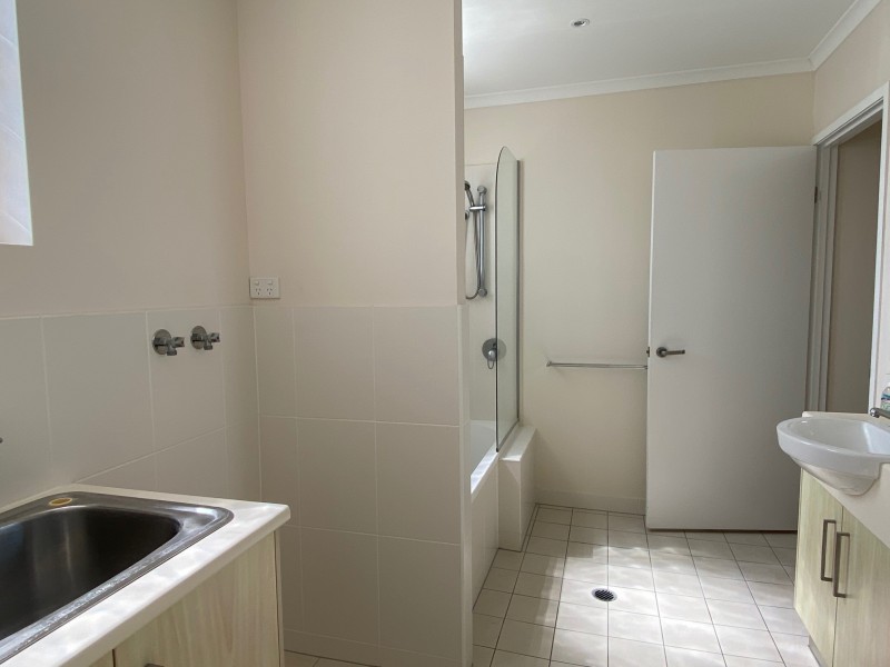 4/6 Gympie Road, Tin Can Bay QLD 4580