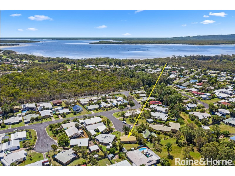 8 Nannygai Court, Tin Can Bay QLD 4580