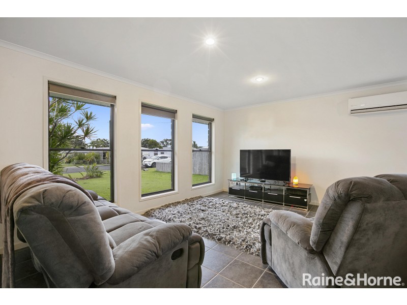 27 Drummer Street, Tin Can Bay QLD 4580