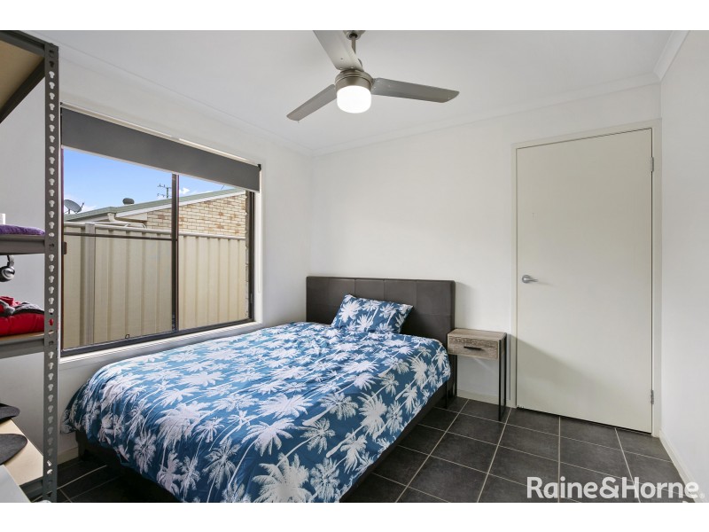 27 Drummer Street, Tin Can Bay QLD 4580