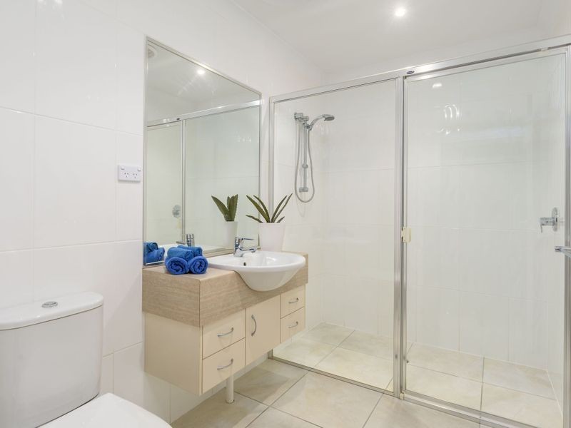 Unit 4/29 Esplanade, Tin Can Bay QLD 4580