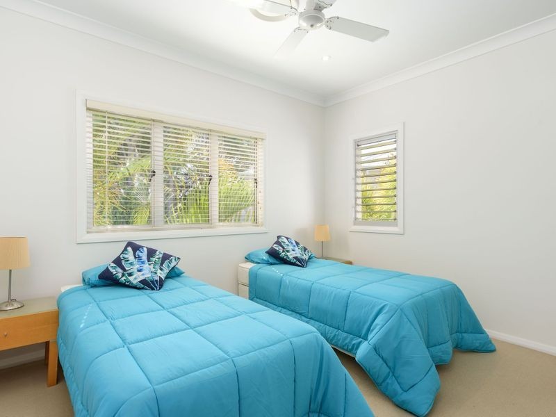 Unit 4/29 Esplanade, Tin Can Bay QLD 4580