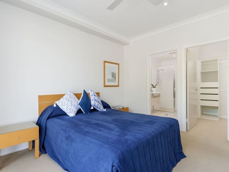 Unit 4/29 Esplanade, Tin Can Bay QLD 4580