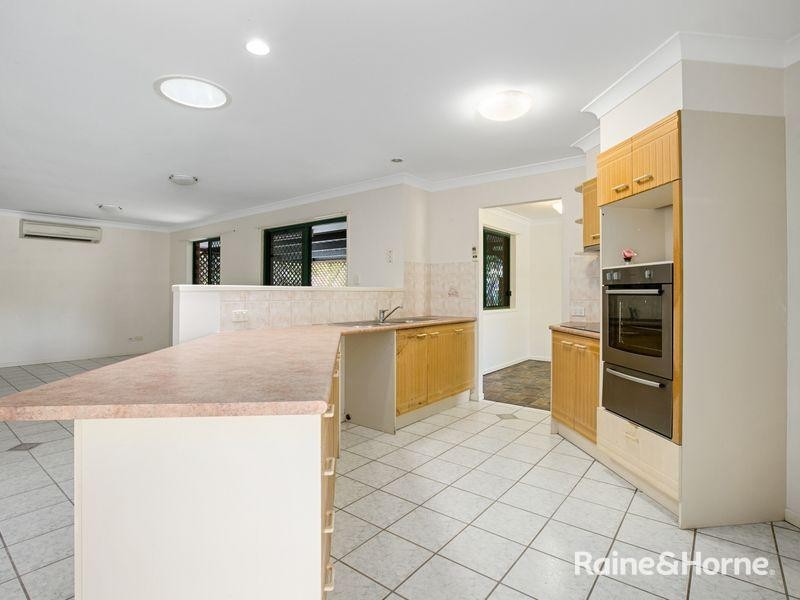 15 ENDEAVOUR DRIVE, Cooloola Cove QLD 4580