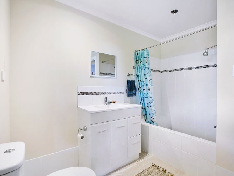 4 Nina Court, Cooloola Cove QLD 4580