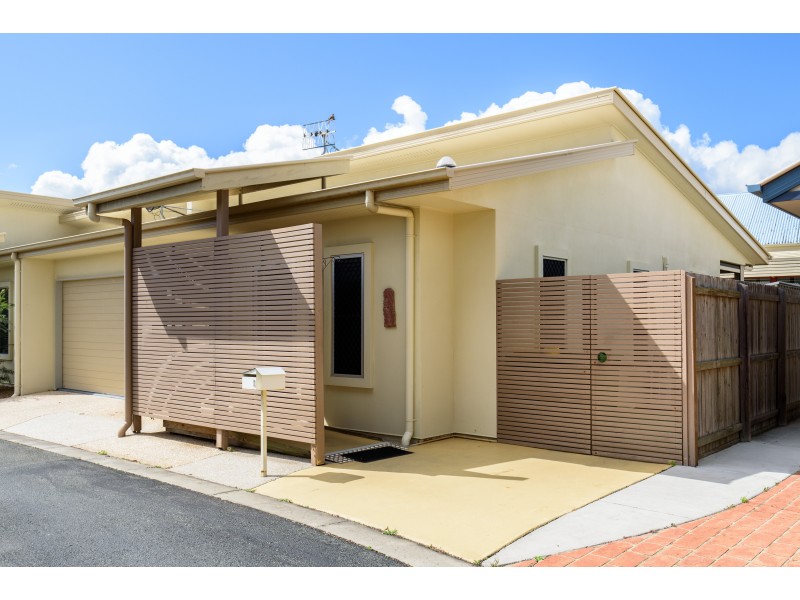 2/20 Gympie Rd, Tin Can Bay QLD 4580