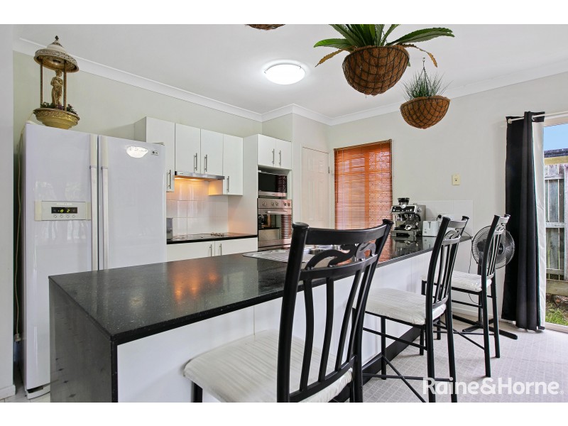 6 Creekside Esplanade, Cooloola Cove QLD 4580