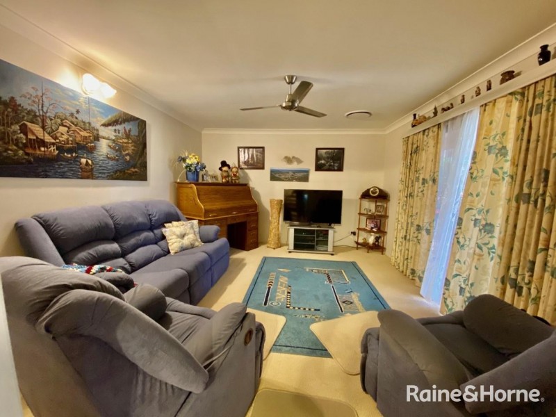 125 Golden Hind Avenue, Cooloola Cove QLD 4580