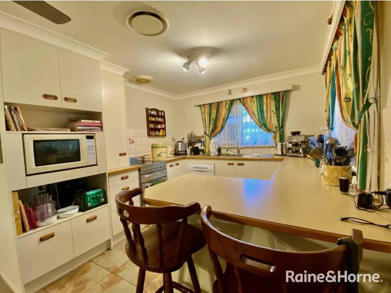 125 Golden Hind Avenue, Cooloola Cove QLD 4580