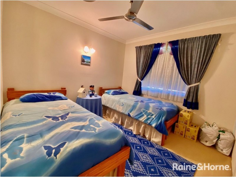 125 Golden Hind Avenue, Cooloola Cove QLD 4580