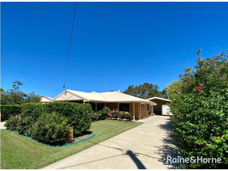 125 Golden Hind Avenue, Cooloola Cove QLD 4580