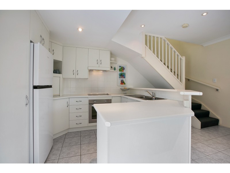4/8 Mitchell Street, Tin Can Bay QLD 4580