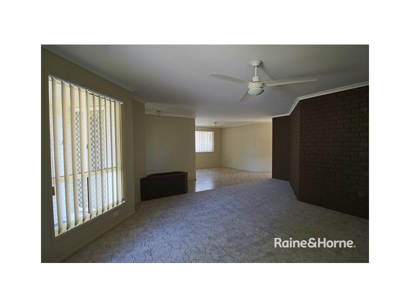 14 Parrot Street, Tin Can Bay QLD 4580