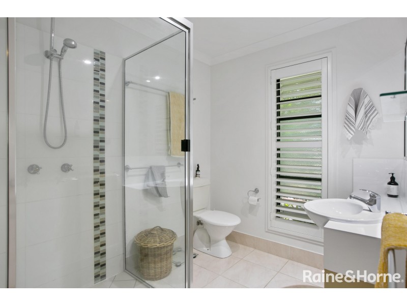 74 Fyshburn Drive, Cooloola Cove QLD 4580