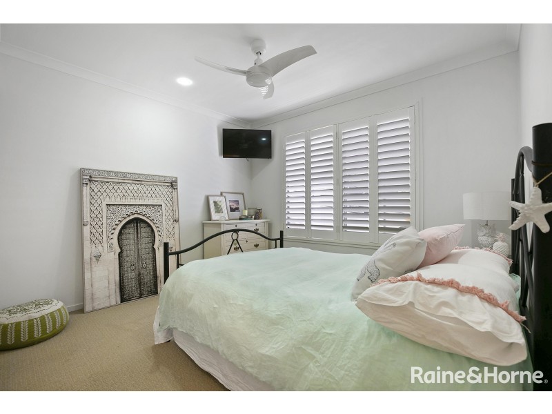 74 Fyshburn Drive, Cooloola Cove QLD 4580