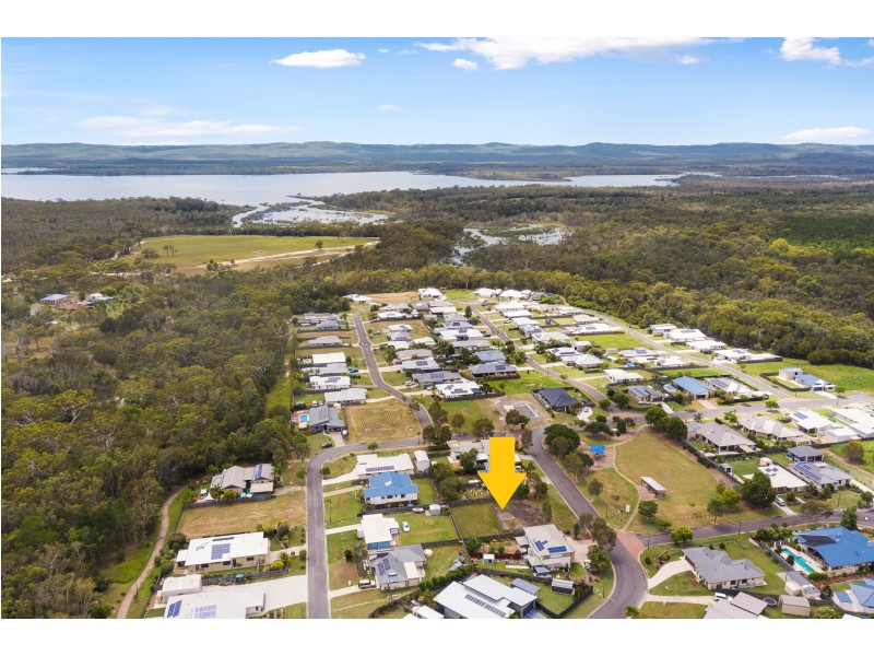 39 Creekside Esplanade, Cooloola Cove QLD 4580