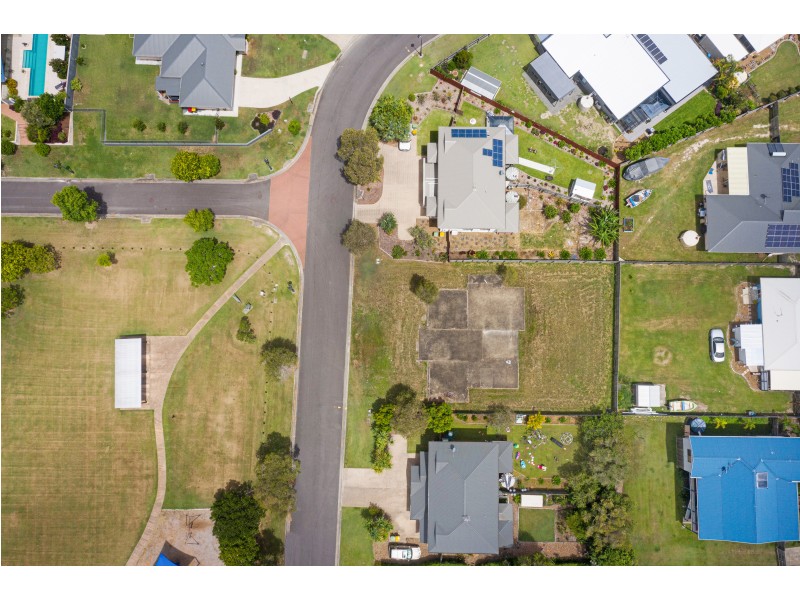 39 Creekside Esplanade, Cooloola Cove QLD 4580