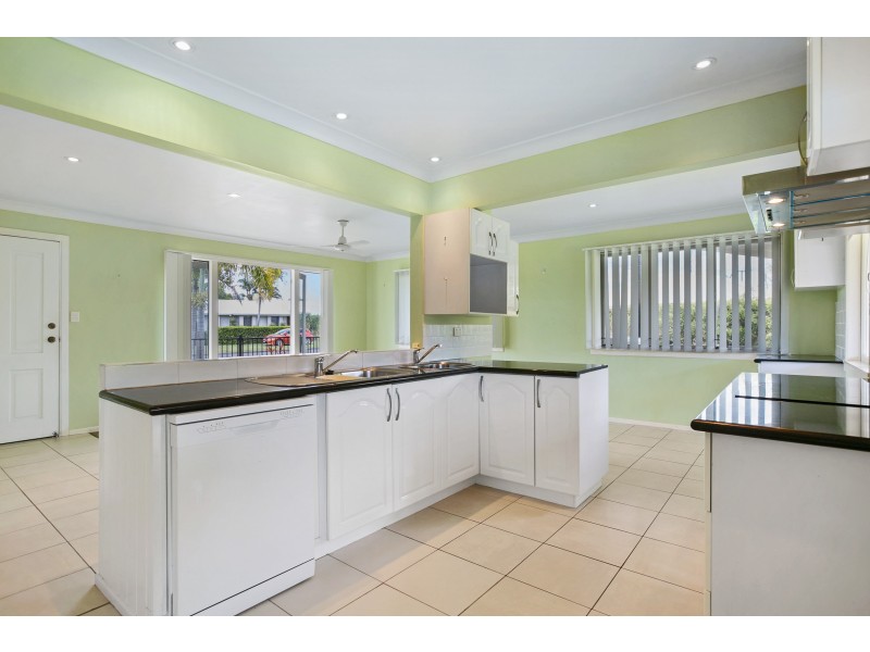 53 Golden Hind Avenue, Cooloola Cove QLD 4580