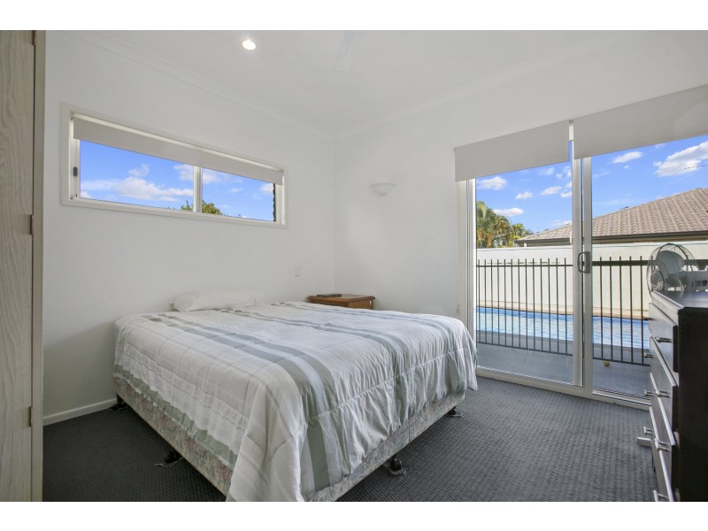 13 Tarwhine Street, Tin Can Bay QLD 4580