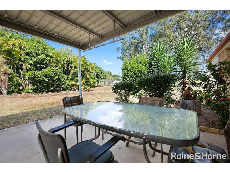 8 Webster Road, Goomboorian QLD 4570