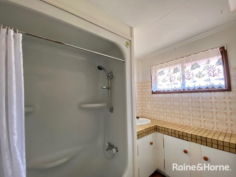 60 Gympie Road, Tin Can Bay QLD 4580