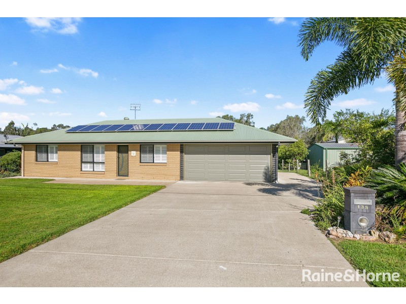 135 Golden Hind, Cooloola Cove QLD 4580