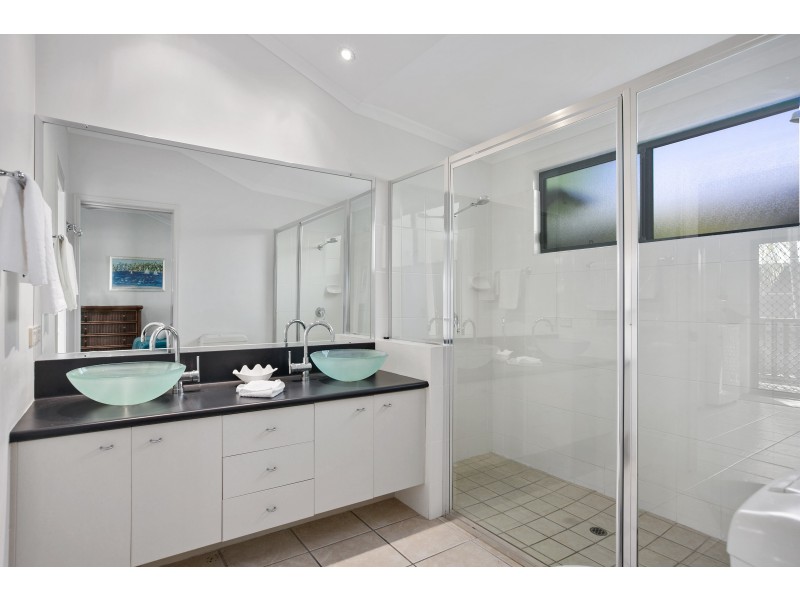 14 The Villa ” Key Largo “, Tin Can Bay QLD 4580