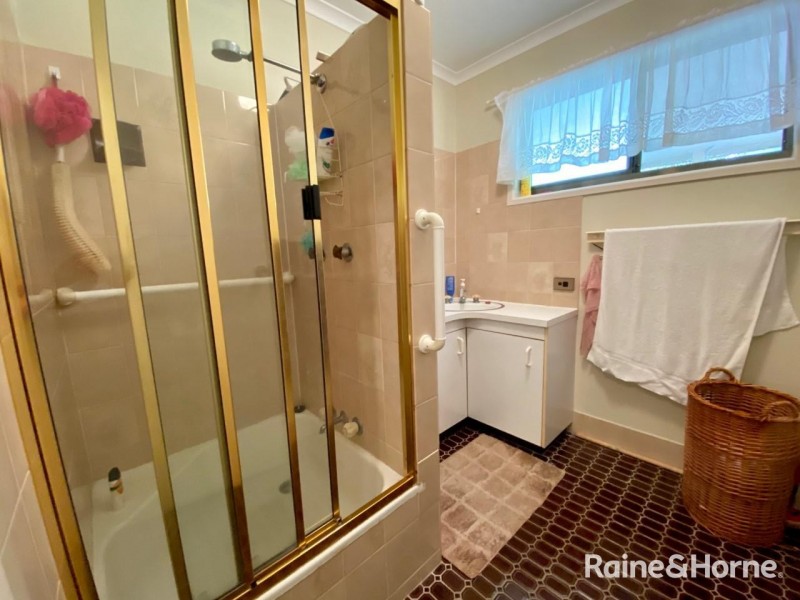 24 Mallet Street, Tin Can Bay QLD 4580