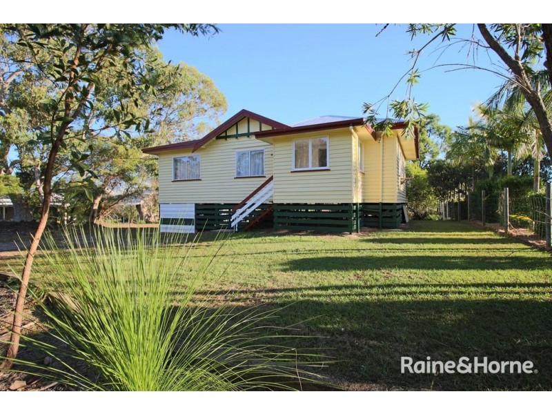 54 Bayside Road, Cooloola Cove QLD 4580