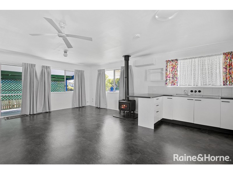 36 Bass Street, Tin Can Bay QLD 4580