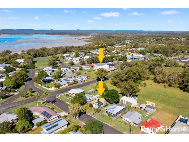 36 Bass Street, Tin Can Bay QLD 4580