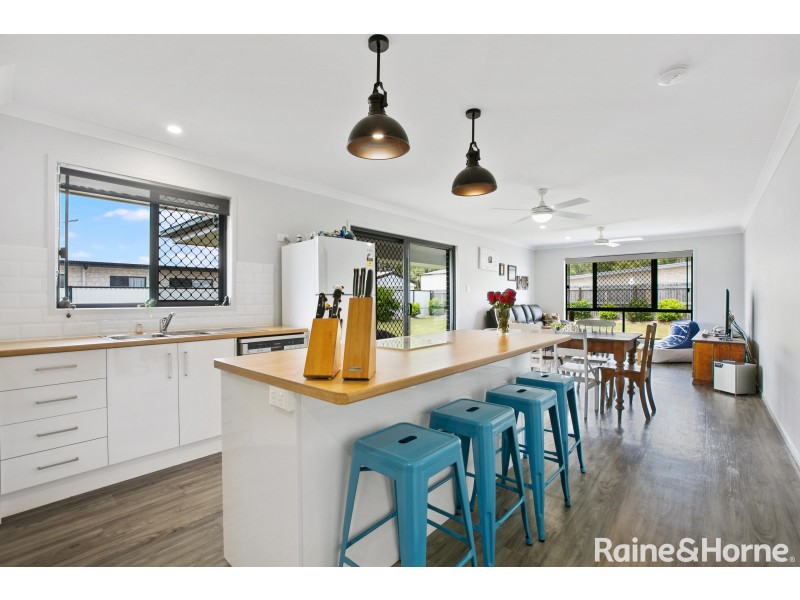 16 Environs Avenue, Cooloola Cove QLD 4580