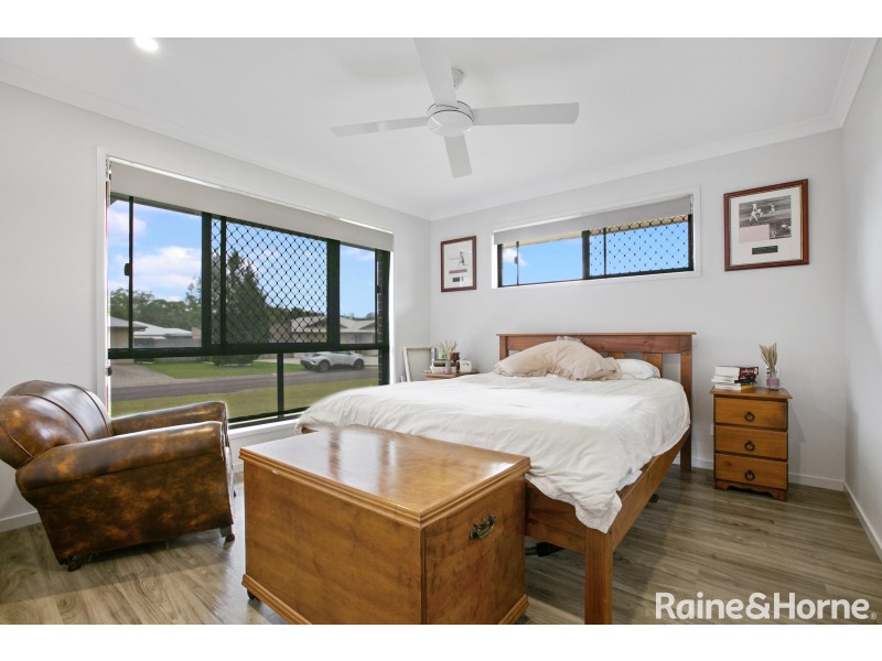 16 Environs Avenue, Cooloola Cove QLD 4580