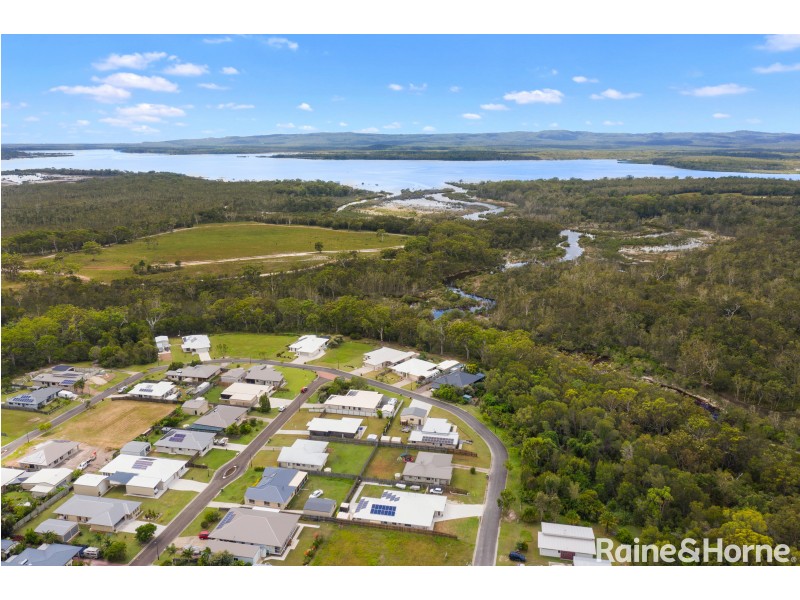 16 Environs Avenue, Cooloola Cove QLD 4580