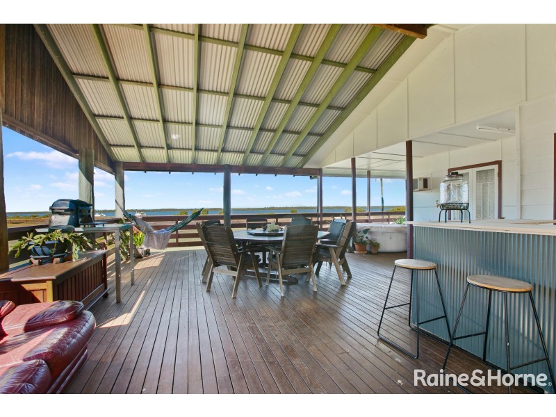 60 WHITAKER STREET, Boonooroo QLD 4650