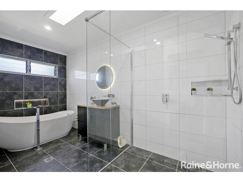 3 GYPSY COURT, Cooloola Cove QLD 4580