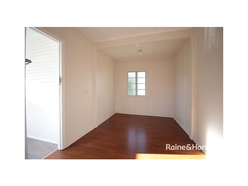 26 Gympie Road, Tin Can Bay QLD 4580